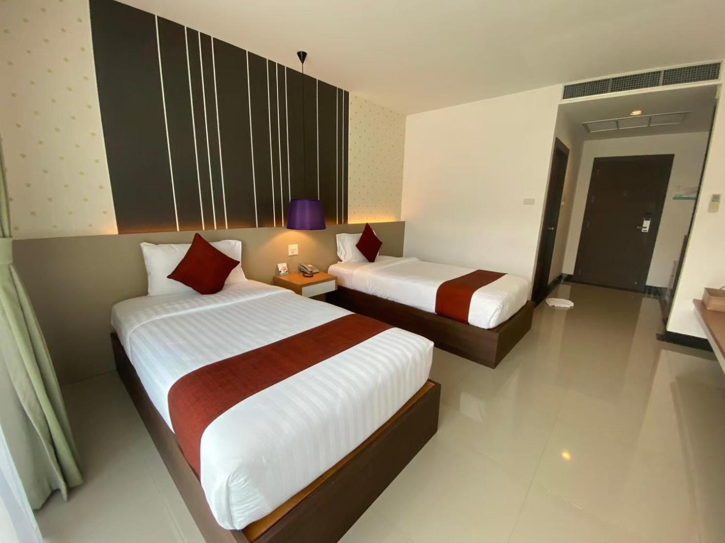 Siva Royal Hotel Фаталунг Екстериор снимка
